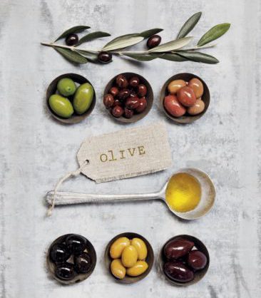 fonte di vitamina e potente antiossidante sono le olive e l'olio
