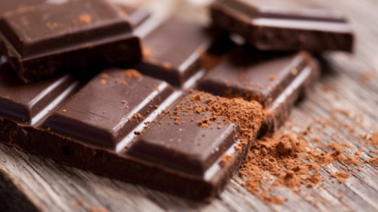 cacao e cioccolato fondente hanno numerosi effetti benefici sul nostro organismo
